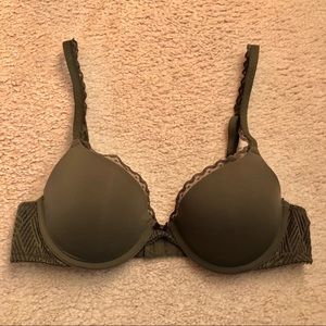 🍃💚 AERIE 32C OLIVE GREEN BRA